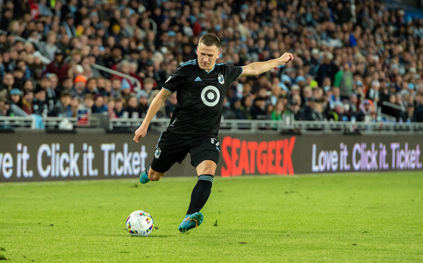 A picture of MNUFC striker Robin Lod.