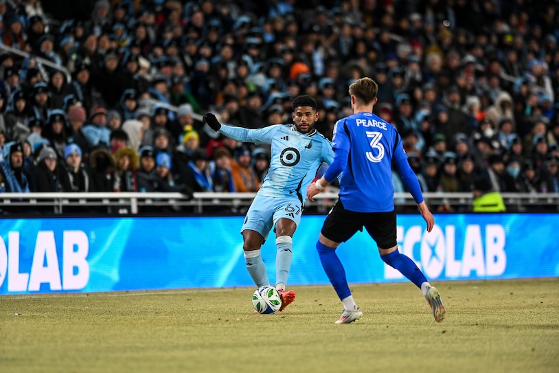 Minnesota United defender Carlos Harvey